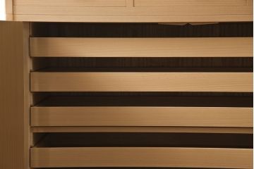 未使用　展示品　中古　伝統工芸士　山本隆作　かくし付き　上品な佇まいが魅力!たっぷり収納できる総桐箪笥(胴厚、総桐たんす、着物箪笥、チェスト、引き出し)(定価約100万円)(R-054279)