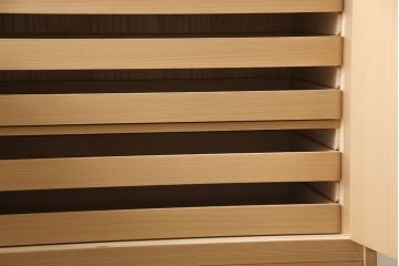 未使用　展示品　中古　伝統工芸士　山本隆作　かくし付き　上品な佇まいが魅力!たっぷり収納できる総桐箪笥(胴厚、総桐たんす、着物箪笥、チェスト、引き出し)(定価約100万円)(R-054279)