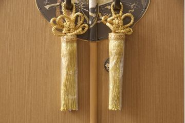 未使用　展示品　中古　伝統工芸士　山本隆作　かくし付き　上品な佇まいが魅力!たっぷり収納できる総桐箪笥(胴厚、総桐たんす、着物箪笥、チェスト、引き出し)(定価約100万円)(R-054279)