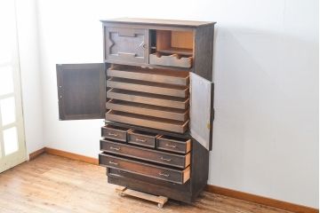和製ヴィンテージ　永田良介商店　クラシカルでモダンなデザインが珍しい着物箪笥(衣装タンス、洋服タンス、引き出し、チェスト、ビンテージ)(R-054295)