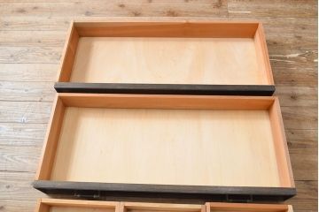 和製ヴィンテージ　永田良介商店　クラシカルでモダンなデザインが珍しい着物箪笥(衣装タンス、洋服タンス、引き出し、チェスト、ビンテージ)(R-054295)