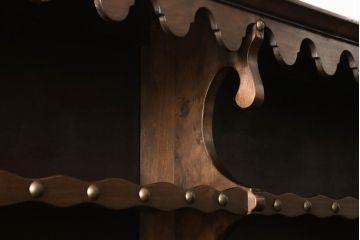 ビンテージ家具　スペイン製　華やかな意匠が存在感抜群のキャビネット(カップボード、飾り棚、オープンラック、収納棚、ヴィンテージ)(R-054299)