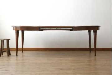 中古　美品　サァラ麻布　すっきりとした佇まいで取り入れやすいダイニングテーブル(エクステンションテーブル、4人掛け、6人掛け)(定価約100万円)(R-054310)