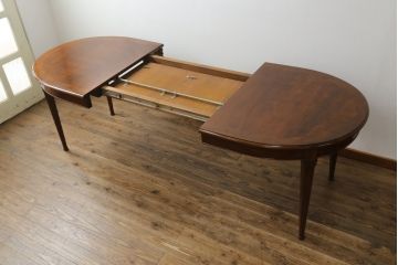 中古　美品　サァラ麻布　すっきりとした佇まいで取り入れやすいダイニングテーブル(エクステンションテーブル、4人掛け、6人掛け)(定価約100万円)(R-054310)
