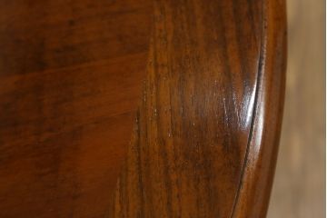 中古　美品　サァラ麻布　すっきりとした佇まいで取り入れやすいダイニングテーブル(エクステンションテーブル、4人掛け、6人掛け)(定価約100万円)(R-054310)