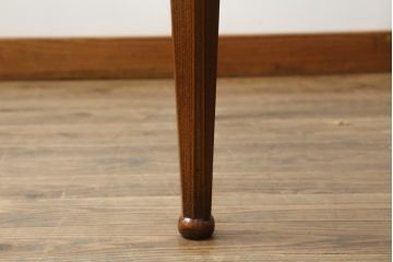 中古　美品　サァラ麻布　すっきりとした佇まいで取り入れやすいダイニングテーブル(エクステンションテーブル、4人掛け、6人掛け)(定価約100万円)(R-054310)