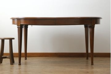 中古　美品　サァラ麻布　すっきりとした佇まいで取り入れやすいダイニングテーブル(エクステンションテーブル、4人掛け、6人掛け)(定価約100万円)(R-054310)