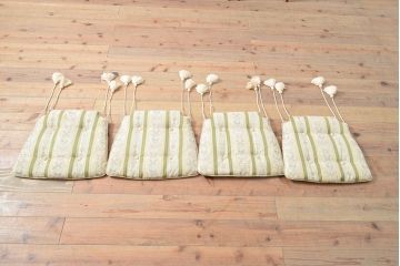 中古　美品　サァラ麻布　笠木の彫りやラタン編みの座面など凝ったデザインが魅力的なダイニングチェア4脚セット(椅子)(4脚定価 約80万円)(R-054311)