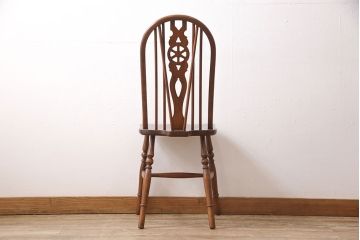 中古　美品　old charm(オールドチャーム) 　背もたれのデザインがお洒落なアクセントになるオーク材製ウィンザーチェア(イス、ダイニングチェア、椅子、ウインザーチェア)(R-054320)