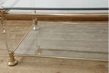 中古　イタリア製　サァラ麻布取扱い　ORSENIGO(オルセニゴ)　天板・棚板ガラス製　洗練されたスタイリッシュなデザインが魅力的なセンターテーブル(ローテーブル、リビングテーブル、ガラステーブル)(定価約36万円)(R-054325)