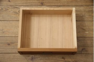 中古　屋久杉　優しい杢目で品のある空間を演出する飾り棚(茶棚、違い棚、収納棚)(R-054326)