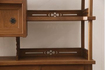 中古　屋久杉　優しい杢目で品のある空間を演出する飾り棚(茶棚、違い棚、収納棚)(R-054326)