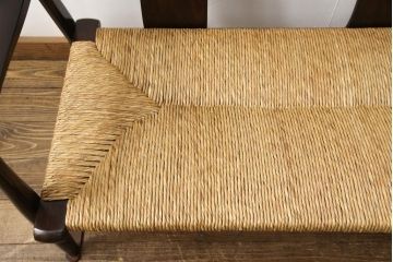 中古　美品　松本民芸家具　#77型　ラッシ座(ガマ座)　和モダンな3人掛け曲肘イス(定価約39万円)(アームベンチ)(R-054331)