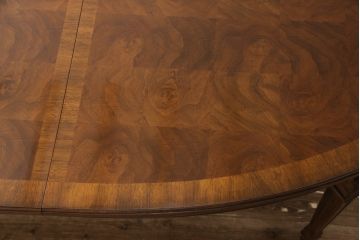 中古　DREXEL HERITAGE(ドレクセルヘリテイジ)　Cameo Classics(キャメオクラシックス)　マホガニー　エレガントな空間を演出するエクステンションテーブル(2人掛けダイニングテーブル、4人掛け、6人掛け)(R-054339)