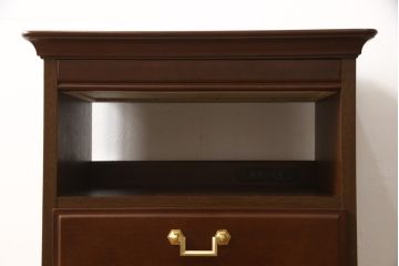 中古　美品　maruni(マルニ木工)　品のある佇まいが魅力的なサイドキャビネット(サイドテーブル、収納棚、電話台)(R-054340)