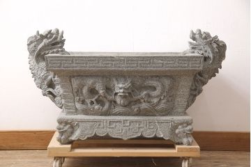 中古　御影石　龍彫刻　水鉢　138kg(つくばい、オブジェ、庭石)(R-054353)