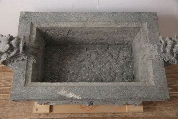 中古　御影石　龍彫刻　水鉢　138kg(つくばい、オブジェ、庭石)(R-054353)