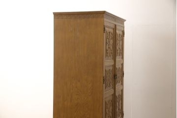 中古　美品　神戸伝承欧風家具(洋家具)　たかねや製　ナラ・桐材　エレガントな佇まいが美しいワードローブ(洋服タンス、収納棚)(R-054356)