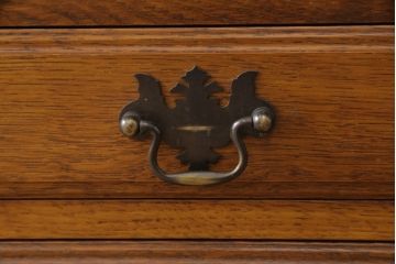 中古　美品　えぞ民芸家具　ステンドグラス入りの扉がアクセントになるサイドボード(収納棚、戸棚、サイドキャビネット、リビングボード)(R-054357)