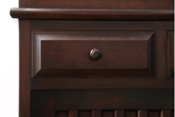 中古　九州民芸家具　カバ材　落ち着いた色合いが大人な雰囲気を醸し出す食器棚(収納棚、戸棚、キャビネット)(R-054359)