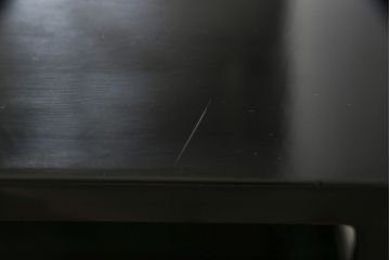 和製ビンテージ　凝ったつくりの取っ手が目を引く蒔絵風飾り棚(茶棚、戸棚、茶箪笥、ヴィンテージ)(R-054370)