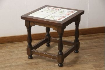 希少!　中古美品　特注品　松本民芸家具　さくらんぼの絵柄がかわいらしいタイルトップサイドテーブル(ローテーブル、センターテーブル)(R-054391)