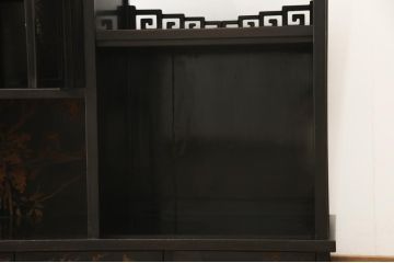大正時代アンティーク　立派な蒔絵入り　味のある佇まいが魅力的な飾り棚(茶棚、茶箪笥、戸棚)(R-054392)