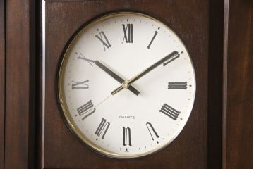 中古　松本民芸家具　気品漂うシックな雰囲気が魅力のB型時計台(定価約43万円)(ホールクロック、戸棚)(R-054394)
