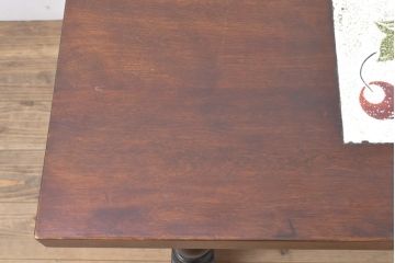 中古　特注品　松本民芸家具　さくらんぼの絵柄がかわいらしいタイルトップテーブル(作業台、センターテーブル、リビングテーブル)(R-054395)