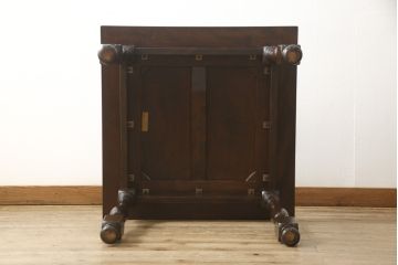 中古　美品　松本民芸家具　特注　ユニークな絵柄のタイルがかわいらしいタイルトップダイニングテーブル(2人掛け、作業台)(R-054401)