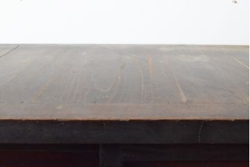 和製アンティーク　前面栗材・ケヤキ材(欅)　長い歴史の趣が刻まれた関東水屋箪笥・上段(時代箪笥、収納棚、戸棚、キャビネット、食器棚、リビングボード、サイドボード)(R-054403)