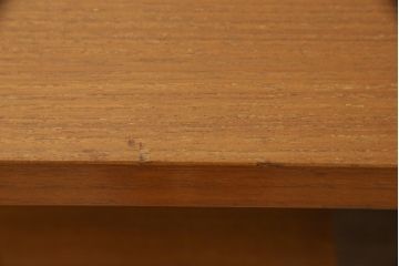 和製ビンテージ　チーク材　直線的なデザインが格好良いニーホールデスク(両袖机、在宅ワーク、在宅用ワークデスク、オフィスデスク、ヴィンテージ)(R-054410)