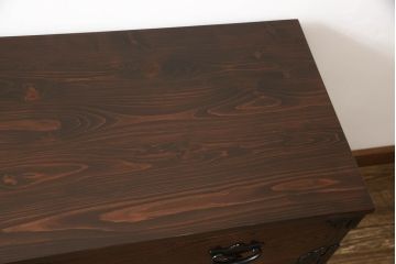 中古　美品　伝統民芸家具　岩谷堂箪笥　天板リメイク　力強い木目で和の趣あふれるサイドボード(ローチェスト、引き出し、リビングボード、衣装箪笥)(R-054416)
