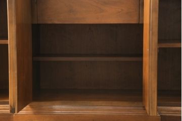 中古　美品　DREXEL HERITAGE(ドレクセルヘリテイジ)　品のある佇まいが美しいサイドボード(収納棚、戸棚、キャビネット)(R-054418)