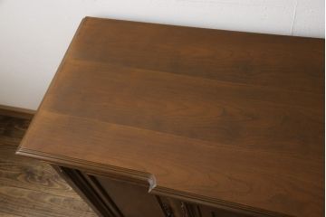 中古　美品　DREXEL HERITAGE(ドレクセルヘリテイジ)　品のある佇まいが美しいサイドボード(収納棚、戸棚、キャビネット)(R-054418)