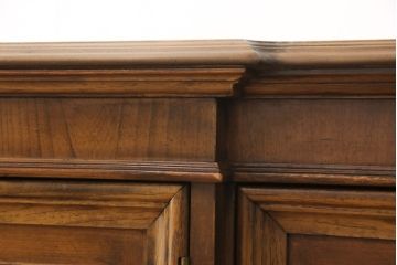 中古　美品　DREXEL HERITAGE(ドレクセルヘリテイジ)　品のある佇まいが美しいサイドボード(収納棚、戸棚、キャビネット)(R-054418)