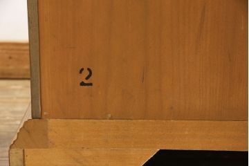 中古　美品　DREXEL HERITAGE(ドレクセルヘリテイジ)　品のある佇まいが美しいサイドボード(収納棚、戸棚、キャビネット)(R-054418)