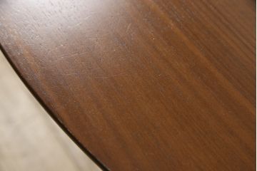 中古　美品　arflex(アルフレックス)　ステーションチェントロ(STATION CENTRO)　シンプルで洗練された佇まいのダイニングテーブル(定価約45万円)(ラウンドテーブル、丸テーブル)(R-054420)