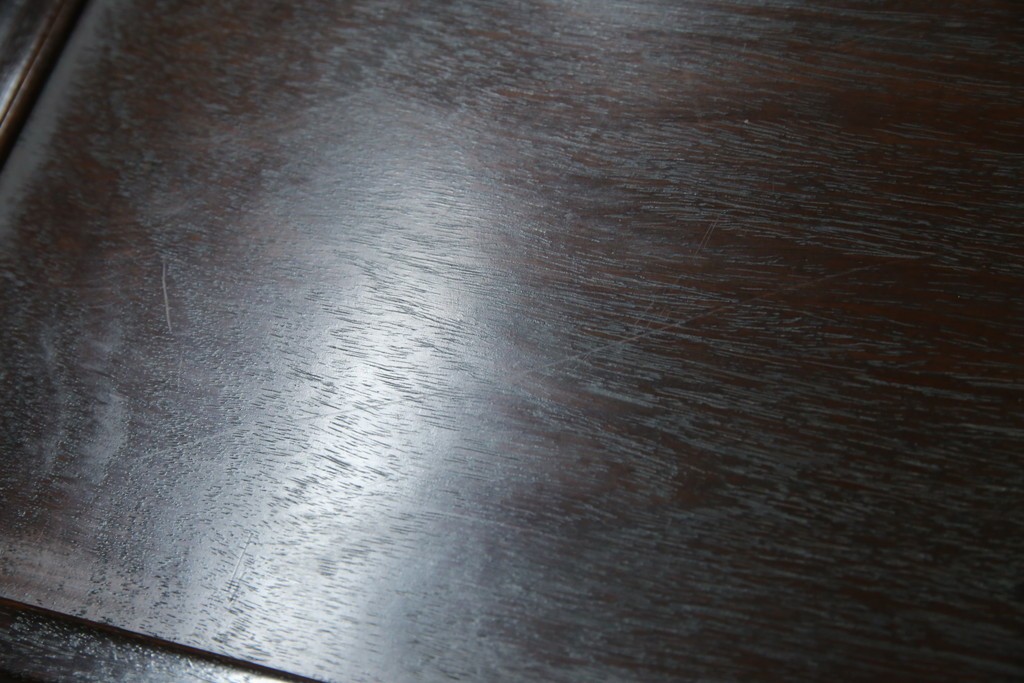 和製アンティーク　上手物!　漆塗り　指物　紫檀(シタン)材　細やかな透かし彫りが目を引く飾り棚　(R-054424)