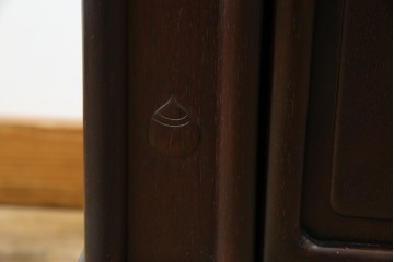 和製アンティーク　上手物!　漆塗り　指物　紫檀(シタン)材　細やかな透かし彫りが目を引く飾り棚　(R-054424)