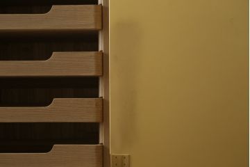 中古　最高級品　宝石象嵌工芸品　光泉　光雲　蒔絵　圧巻!色とりどりの輝きを放つ宝石が空間を華やかに彩る整理タンス(着物箪笥、引き出し、チェスト、収納箪笥)(R-054428)