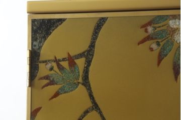 中古　最高級品　宝石象嵌工芸品　光泉　光雲　蒔絵　圧巻!色とりどりの輝きを放つ宝石が空間を華やかに彩る整理タンス(着物箪笥、引き出し、チェスト、収納箪笥)(R-054428)