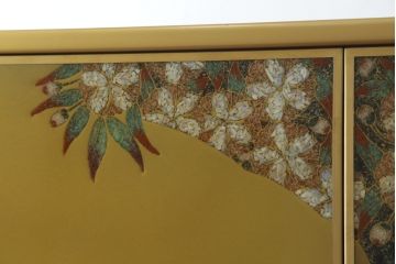 中古　最高級品　宝石象嵌工芸品　光泉　光雲　蒔絵　圧巻!色とりどりの輝きを放つ宝石が空間を華やかに彩る整理タンス(着物箪笥、引き出し、チェスト、収納箪笥)(R-054428)