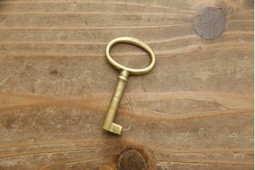 中古　大塚家具取り扱い　イタリア　クラシカルな雰囲気を醸し出すキャビネット(定価約60万円)(戸棚、収納棚、飾り棚)(R-054430)