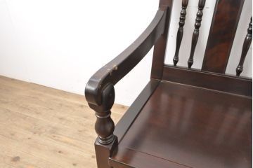 中古　松本民芸家具　上品な佇まいが魅力のD型布張り椅子(定価約27万円)(アームチェア、1人掛けソファ)(R-054434)