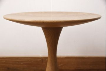 ヴィンテージ家具　デンマークビンテージ　Nanna Ditzel(ナナ・ディッツェル)　TRISSEN STOOL(トリッセンスツール)　北欧スタイルやナチュラルスタイルの空間づくりに活躍するスツール2脚セット(サイドテーブル、コーヒーテーブル、ラウンドテーブル)(2つで定価約12万円)(R-054437)
