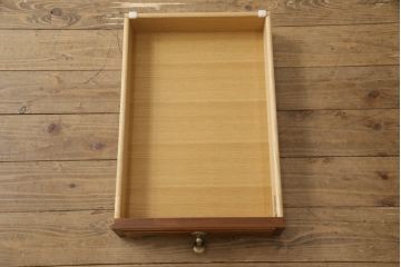 中古　美品　DREXEL HERITAGE(ドレクセルヘリテイジ)　細部までこだわりの詰まったデザインが素敵なサイドテーブル(ローテーブル、ナイトテーブル)(R-054440)