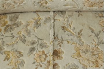 中古　高級輸入家具　ヨーロッパ　優しい色合いで上品な雰囲気を醸し出すシェーズロング(カウチソファ、長椅子)(R-054453)