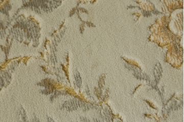 中古　高級輸入家具　ヨーロッパ　優しい色合いで上品な雰囲気を醸し出すシェーズロング(カウチソファ、長椅子)(R-054453)