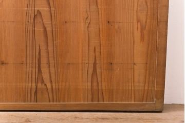 アンティーク建具　和の趣溢れる舞良戸2枚セット(板戸、帯戸、引き戸)(R-054457)